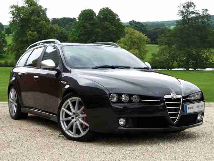 Schlafen Im Alfa Romeo 159 Sportwagon