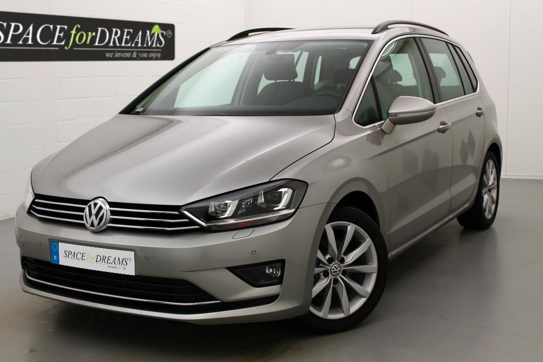 Schlafen im VW Golf Plus 2 Sportsvan