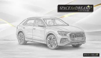 Die beige Auto Matratze verwandelt das Heck des Audi Q8 in ein geräumiges Schlafzimmer für Ihren nächsten Urlaub.