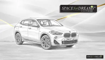 Die graue Auto Matratze macht das Heck des BMW X2 komplett bereit für Ihren nächsten Urlaub in der Natur.