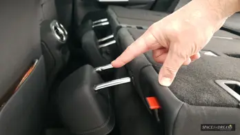 Das einfache und intuitive Ausklappen der Auto Matratze in Magic Rosé schenkt Ihnen wertvolle Zeit für Ihre geliebten Outdoor-Aktivitäten.