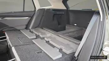 Einbau des S4D Nivelliersystems in den Skoda Enyaq