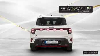 Klappmatratze SPACEBED im Smart #5 Kofferraum ausgebreitet.