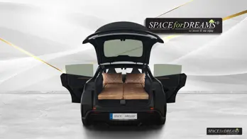 Die beige Variante unserer Exclusive Faltmatratze füllt den Raum elegant aus und garantiert dank viscoelastischem Memory Foam eine absolut ruhige Nachtruhe ohne eisige Zugluft von unten.