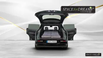 Graue Auto Matratze SPACEBED® im Zeekr 7X Kofferraum mit Nivelliersystem S4D