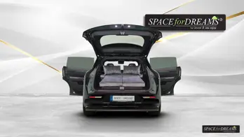 SPACEBED® - Matratze Auto voll ausgebreitet im Zeekr 7X mit Nivelliersystem S4D