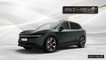 Graue Auto Matratze SPACEBED® ausgebreitet im Zeekr 7X auf Nivelliersystem S4D