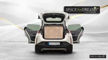 Beige Auto Matratze SPACEBED® im Zeekr X Kofferraum