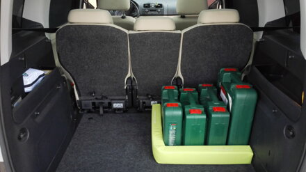 SPACEFIX® Grün - Nivellierung und Gepäckfixierung - Original, praktisch,  Befestigungselement in den Kofferraum Ihres Autos